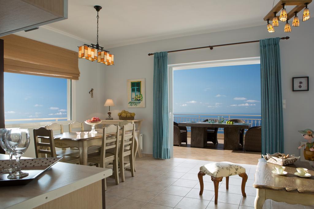 Amalia Apartments Exanthia 객실 사진