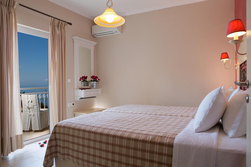 Amalia Apartments Exanthia 객실 사진